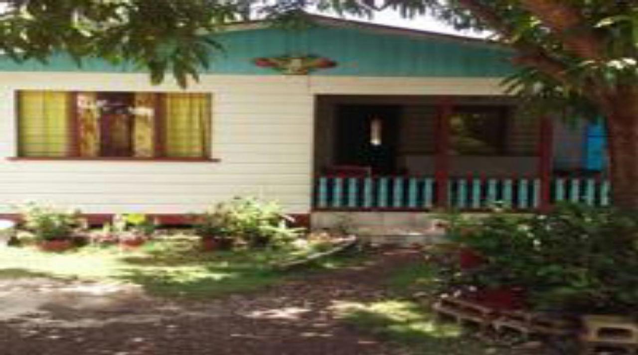 Shades Cottage Guesthouse Blue Hole Eksteriør bilde